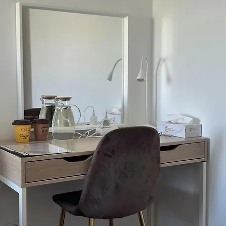 Comfy Room Near Metro & Airport-3